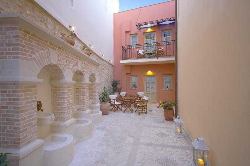 Casa Moazzo Suites And Apartments Rethymno  ภายนอก รูปภาพ